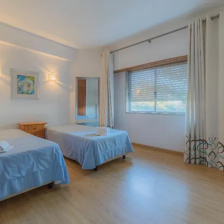 Apartment Torres Mira By Garvetur Cavacos